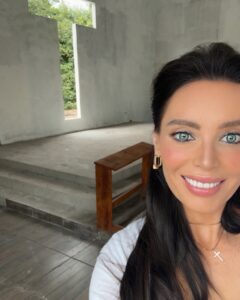 Actress Yoanna House HD Photos and Wallpapers July 2024