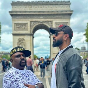 Yogi B Instagram - தமிழர்**s in Paris 💥

With the Godfather of Tamil Hip Hop @yogibsees. 

#dayanshan#tamil#yogib#paris#vallavan#hiphop#era
📸 @desuban
🙏🏽 @killtimeshow