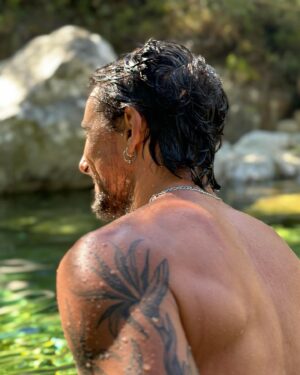 Yohan Nicolas Instagram - Little 12 degres water dip…