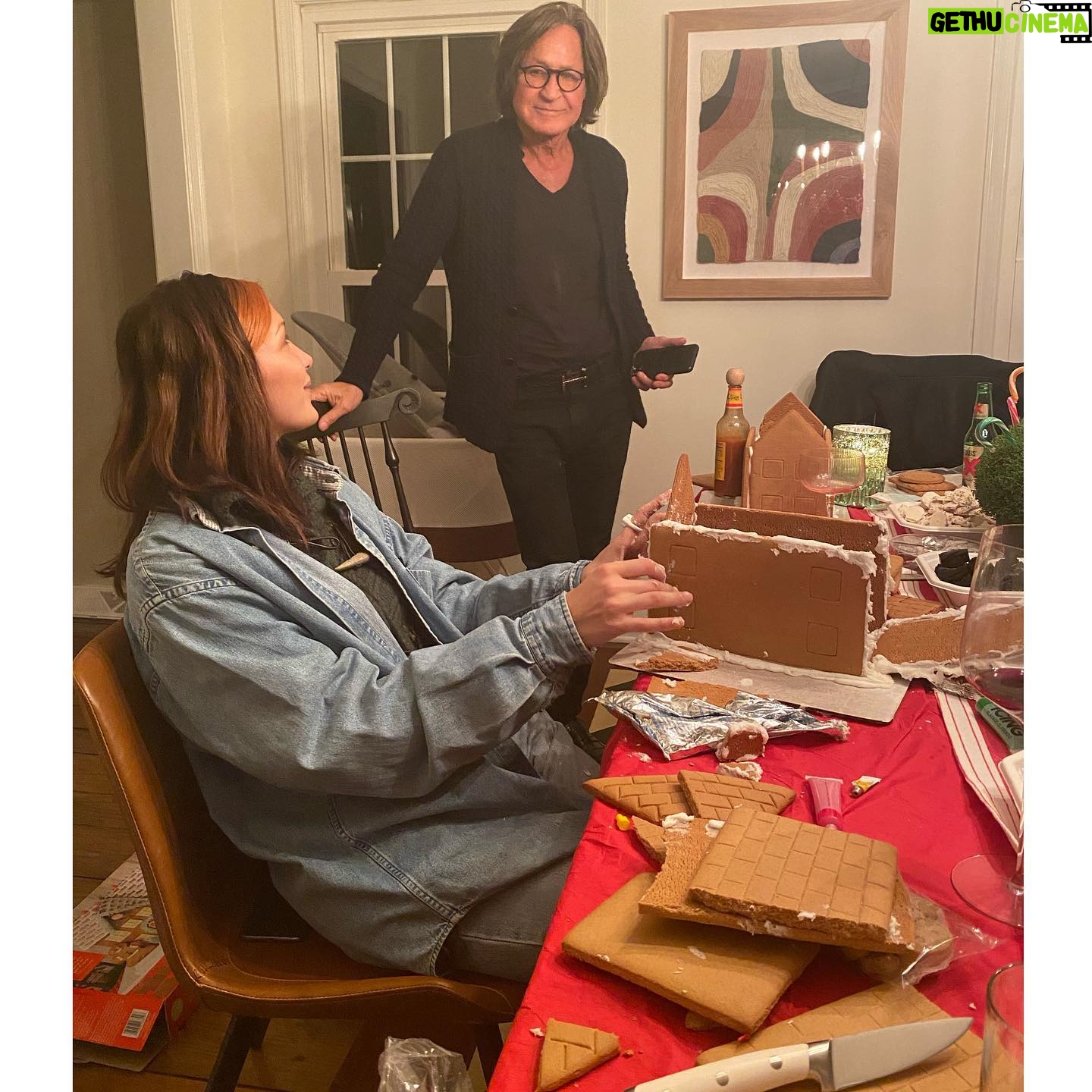 Yolanda Hadid - 684.7K Likes - ❤️ One day, we will look back on this time and talk about what we learned, how we grew and how grateful we were to have each other...... #Christmas2020 #Family