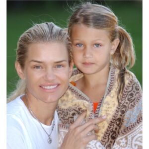 Yolanda Hadid Instagram - ❤️Happy birthday my forever baby girl - I’am so incredibly proud of the resilient young woman you’ve become while navigating life with such kindness and grace!!

The brightest stars rise out of darkness and a shining star is what you are my sweet angel, don’t let anyone or anything ever dim that beautiful light within you!

I love your beautiful compassionate heart and your extraordinary empathy for others.....

Your greatest asset is not the exterior beauty people see but your inner beauty the magnetic force you carry within your heart, the Magic we all feel when you touch our lives........

Thank you giving me the greatest gift of motherhood and allowing me to guide you while learning so much about myself...

Wishing you a happy and healthy next journey around the sun knowing I’m right beside you to love and support through all the ups and downs of life!! #HappyBirthday #Bella