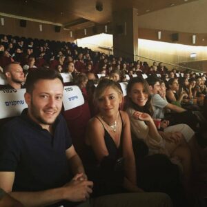 Yon Tumarkin Instagram - "מועדון החנונים - הסרט" - הטרום-בכורה. איזה סרט אדיר! 🤓👏👏👏 #מועדוןהחנוניםהסרט קרדיט: @frogifrogi
@shiransendel @amitfar