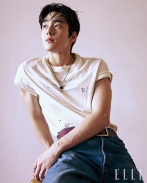 Yoo Jung-hoo Instagram - 🤟🏼
@ellekorea