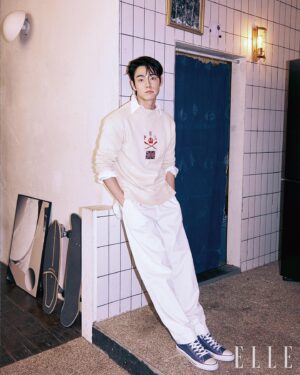 Yoo Jung-hoo Instagram - 👀
@ellekorea