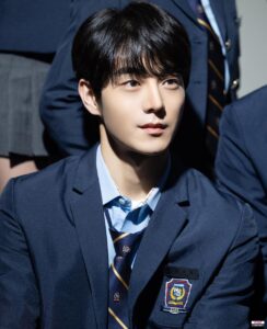 Actor Yoo Jung-hoo HD Instagram Photos and Wallpapers May 2023