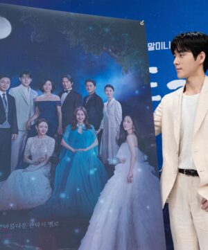 Yoo Jung-hoo Instagram - ‘아씨두리안’ 6월 24일 9시 10분에 tv조선에서 첫 방송됩니다!!👏👏

#아씨두리안 #tv조선