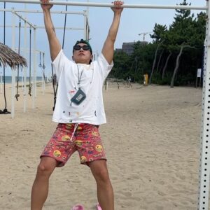 Yoo Se-yoon Instagram - 50 가까이 되셨는데도 밝고 건강하셔서 얼마나 감사한지..
이제 연락도 많이 하고 더 자주 찾아뵈어야겠다. 좋은 곳 많이 모시고 다니고 좋은 음식도 많이 사드려야지.