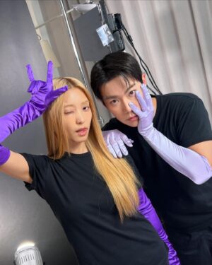Yoon Bo-ra Instagram - 재미난 과정~💄🤩✨💜
#보라 X #레오제이