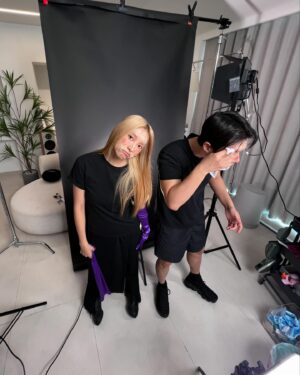 Yoon Bo-ra Instagram - 재미난 과정~💄🤩✨💜
#보라 X #레오제이