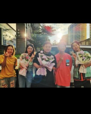 Yoon Byung-hee Instagram - 지금까지 가슴뛰는 사랑을 주셔서 진심으로 감사드립니다💓