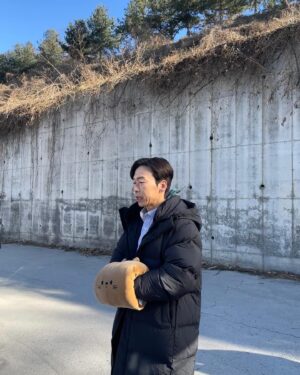 Yoon Byung-hee Instagram - #낮과밤이다른그녀 
오늘 밤 10:30 첫방송📺