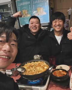 Actor Yoon Byung-hee HD Instagram Photos and Wallpapers June 2024