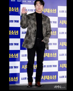 Yoon Byung-hee Instagram - 기자님들 
지인분들 
사채소년 식구분들 
26컴퍼니 관계자분들 
홍보 마케팅 관계자분들
눈컴퍼니 식구분들
헤메스 선생님들
모두모두 감사한 하루였습니다
#사채소년
