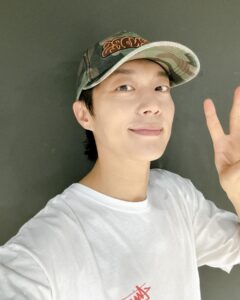 Actor Yoon Doo-joon HD Instagram Photos and Wallpapers July 2024