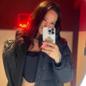 Yoon Mi-rae Instagram - #kisses💋