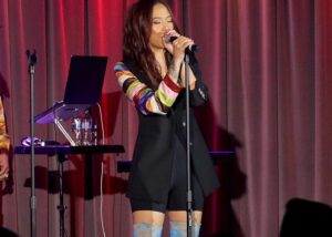 Yoon Mi-rae Instagram - #grammymuseum 

#너무감사하고 #사랑해요💕#unforgettablenight