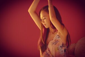 Yoon Mi-rae Instagram - "тнaт dope aѕѕ вeaт ιn yoυr нearт...vιвe тo ιт." 💋