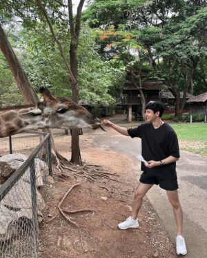 Yosatorn Konglikit Instagram - กลับบ้านกันหนู