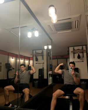 Yoshi Sudarso Instagram - The cut is cutting, the first three photos are from today. The latter two are from a week or so ago. Only small, minor changes that only I can feel or see, maybe. But it makes me happy :)