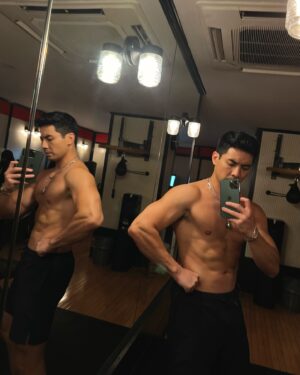 Yoshi Sudarso Instagram - Balance 🥰