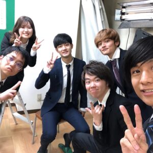 Yoshiaki Yamamoto Instagram - コラボ動画、はなおでんがんチャンネルで出ております。未来へ向けて、全力を尽くした。 【豪華すぎ】もしも生徒と先生の数が逆転したら生徒の成績めちゃくちゃ伸びんじゃねぇええええぇええ？？！！
https://youtu.be/g1mDU3JVPlM