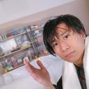 Yoshiaki Yamamoto Instagram - 夏だね。もう終わるけど
#水天髣髴 #なぜか #濡れた #動画お楽しみに