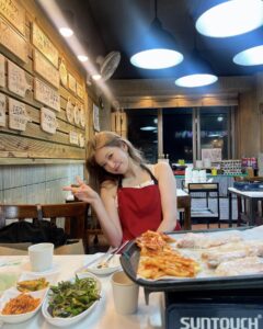 Actress Yoshida Akari HD Instagram Photos and Wallpapers August 2024