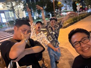 Yosuke Kubozuka Instagram - 2024.7.29(mon)

GolfにてALEXからのパンチラインで
気づき。
1Swing,1Riddim,1Love.

渦巻ダイちゃん
#よこのいと
オープンおめでとう㊗️