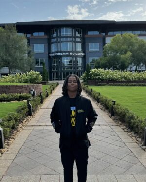 Young Dylan Instagram - Season 5 wrap 🎬. Shout out my cast mates and crew💯 Be on the look out for the new season of Tyler Perry’s Young Dylan!!!!! 

#YoungDylan #Tylerperry #Nickelodean #tylerperrystudios