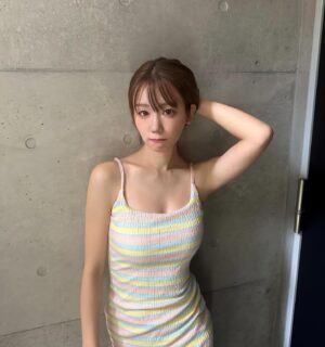 Yui Arata Instagram - 気づけばもう8月🌻🍦👒🩵