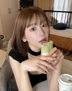 Yui Arata Instagram - 7月⋆⸜🍧⸝⋆

梅雨明け待ち遠しい、けど、
今日も「アレクサ、雷の音流して」な一日です。

#新唯 #ショートヘア #ショートボブ #スタバ 
#レースクイーン #ラウンドガール #リングガール 
#작은얼굴쇼트 #그라비어
#画报 #短发 #请帮我找到它