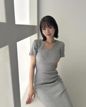 Yui Arata Instagram - ギャルズパラダイス2024トップレースクイーン編 
表紙＆グラビア撮影してきました📸

8/23(金)発売予定ですお楽しみにっ

#新唯 #ショートヘア #ショートボブ 
#レースクイーン #ラウンドガール #リングガール 
#작은얼굴쇼트 #그라비어
#画报 #短发 #请帮我找到它