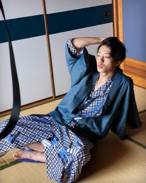Yuki Inoue Instagram - ・
井上祐貴1st写真集2/3(金)発売決定しました！

人生初の写真集は地元広島で懐かしい場所、食べ物、乗り物と一緒に楽しく撮影してきました
とにかく自信を持ってお届けできる作品になりました
早く見てほしい！！

そして発売するにあたって
お渡し会イベントやオンラインイベントも開催する予定です
今からとても楽しみです