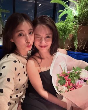 Yuko Araki Instagram - 28日はまりあ29歳のお誕生日♡
今年は誰よりも早くお祝いさせていただきました☺️🤭❤️
素敵な実りある1年になりますように♡

らぶーーー☺️❤️🤭