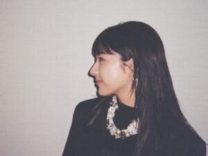 Yuna Taira Instagram - 💜💜💜
『しょせん他人事ですから』2.3話

私自身も他人事でなく改めて考えさせ
られる良い機会をいただきました。
ヌーヌーの笑顔が戻って良かった🧸♡

引き続き放送楽しみにしております！
ありがとうございました👨‍⚖️

見逃し配信もぜひ🎧