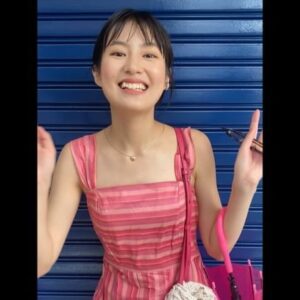 Yuri Tsunematsu Instagram - 🌧️🪷💗🌿
7月生まれの方！お誕生日おめでとうございます‼︎
皆さんにとって素敵な一年になりますように☺️
Happy birthday to people are born in July!!! Wish you have a happy day and a nice year🫶

梅雨で湿度がすごいですが @nontokyo_official の可愛い傘で乗り切ります💓
今月もよろしくお願いします！

#ツネからの誕生日動画
#恒私服 🌧️