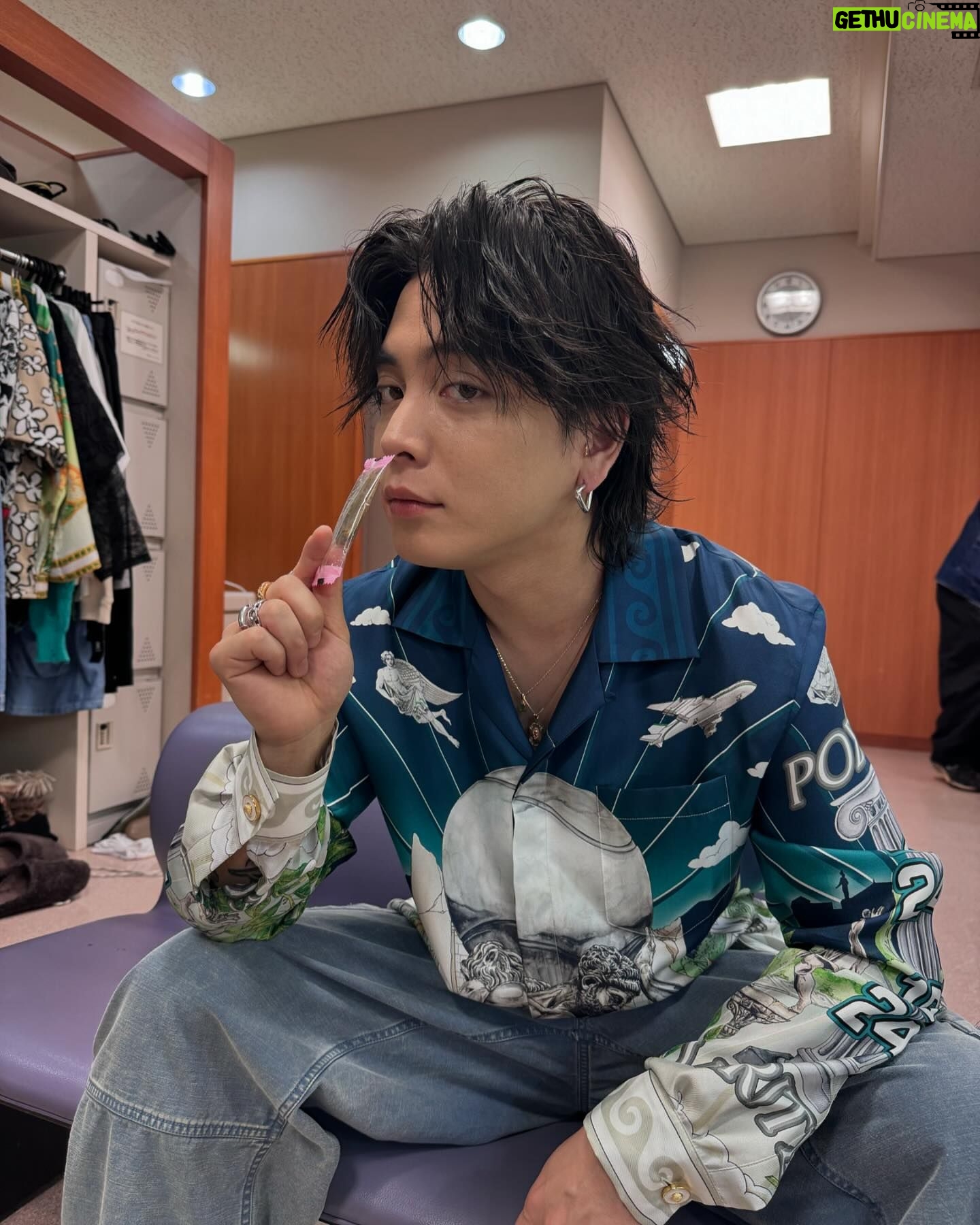Yuuri - 40.4K Likes - CDTV!!!
アイナちゃんとワイプの時隣の席で仲良くなりました🤘
ライブ前と後の写真をつけときます🤘