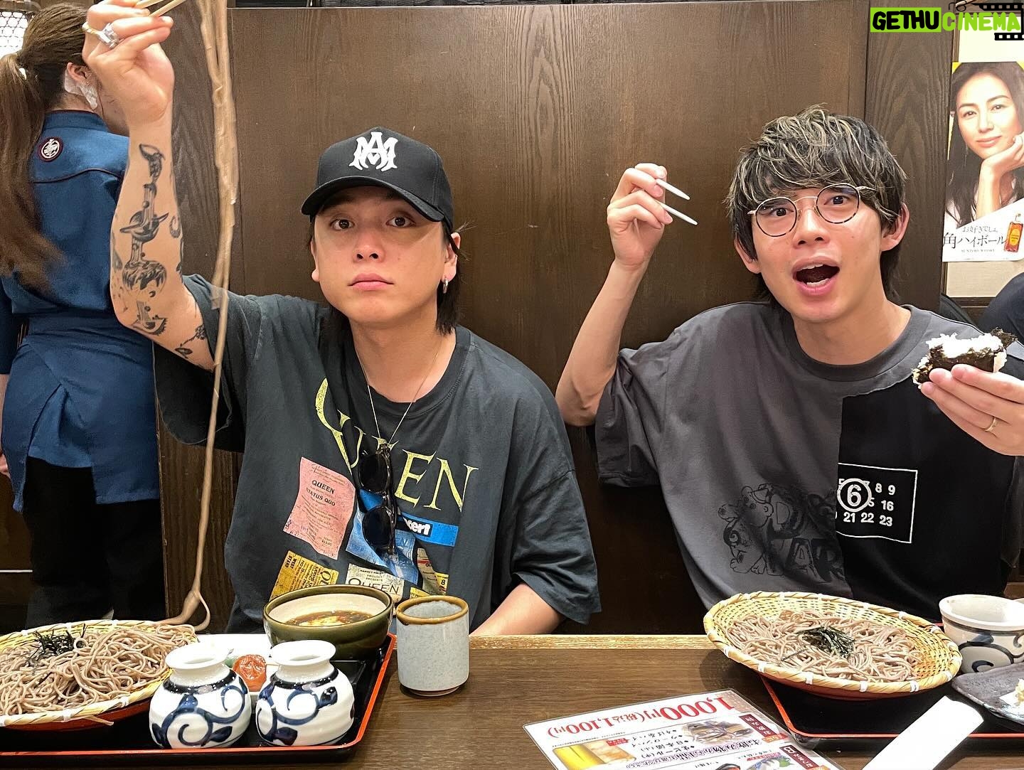 Yuuri - 49.9K Likes - そばを食べたよ。
そばにいるよ。
つまんなすぎる。
0点