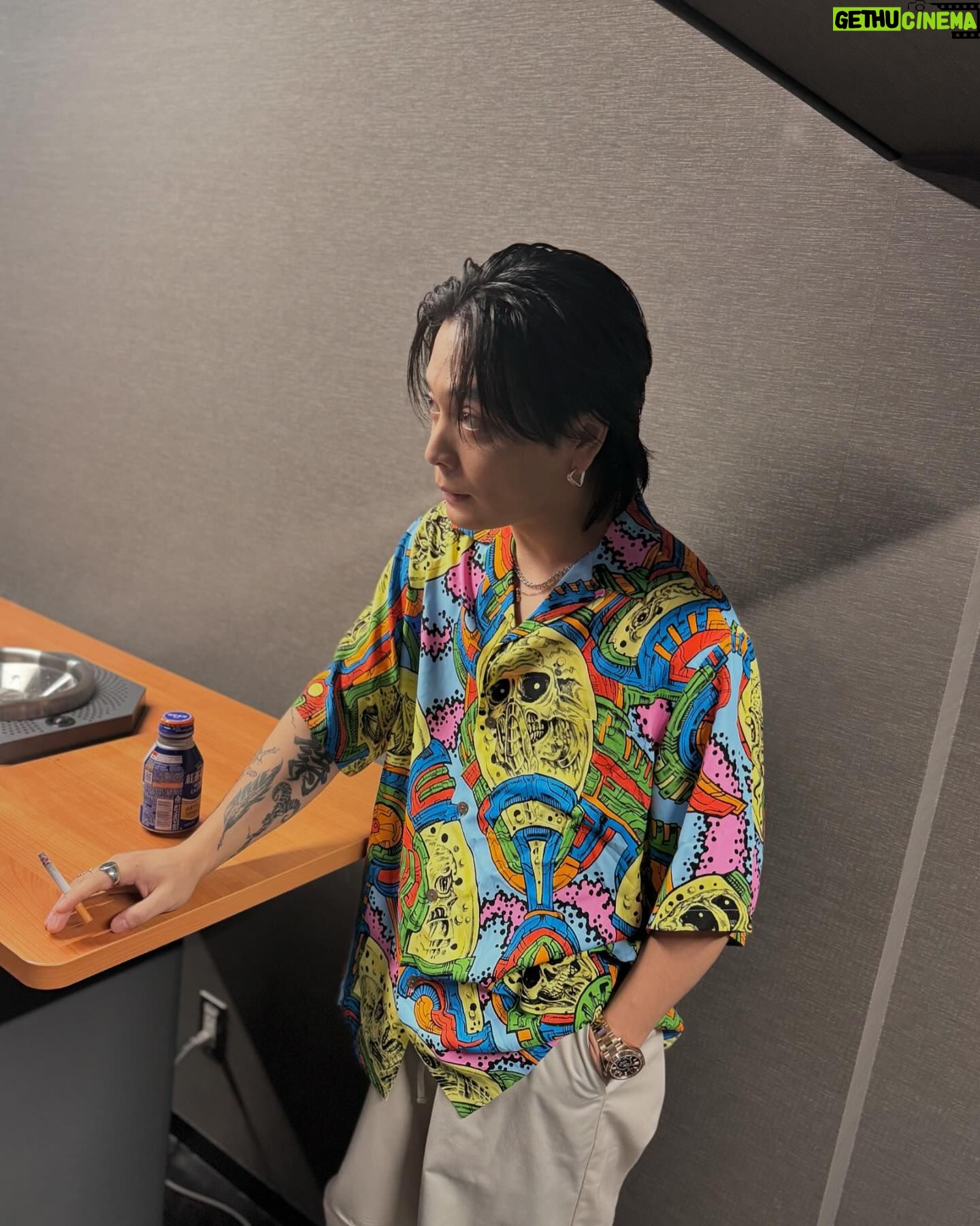 Yuuri - 45.4K Likes - 馬刺し
ライブ前
ライブ後
ぼーっとしてる
この4枚でお届けします🤘
熊本さいこう!