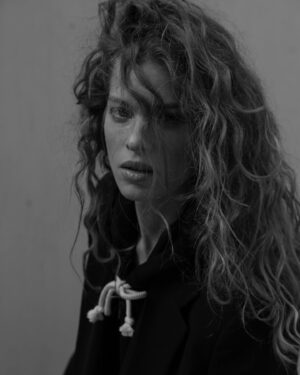 Yuval Scharf Instagram - Beautiful Leftovers 🖤

Photos by @tal_abudi 
Style @tomeralmoznino 
Makeup @tali_power 
Hair @sagidahary 
For @yedioth 
@zohar_agency