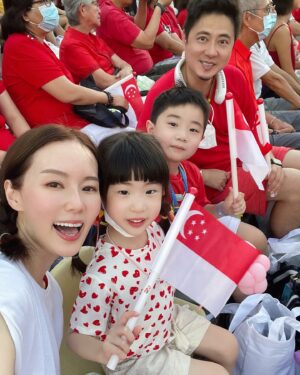 Yvonne Lim Instagram - My moment where I wanted to show appreciation and support our healthcare frontliners in Singapore during the Covid 19 pandemic💪🏻💕
. 
Together with my family, we spent months trying to perfect my nougat biscuits bakes
. 
I wanted my kids to be involved, to understand that they can always do something for our country, no matter how small it may seem. Watching #happyAJ & #happyAlexa little hands at work designing the drawing of the boxes to @alextien overseeing the printing and making of the boxes as well as handling the logistics to airfreight our bakes all the way to Singapore
. 
It was a small gesture, but a meaningful one, showing that no matter where we are, we can contribute to our nation’s spirit
. 
We also did dances and sang to cheer our nation from abroad every National Day, it became a family affair of unity and love ❤️
.
When we were returned home and attended NDP 2022, it was even more special and an emotional one for our family. My heart swells with pride and love for our country and i was thankful for the bonding moments 
. 
Together #SGYesWeCan make a difference 🙌🏻🇸🇬
. 
Do you have a personal Singapore story about love too? 🥰
. 
This National Day, share your #SGYesWeCan story. There are over $10K worth of prizes up for grabs!
. 
* How to join the contest:
.
Submit your personal story in any form (text, photos, videos, all work!) to SGYesWeCan.sg
Contest Period: 27 June 2024 - 16 July 2024
*Contest T&Cs apply.
. 
#SGYesWeCan