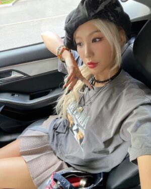 ZSun Instagram - 3/4 ᴅᴀɪʟʏ, ᴍᴇᴍᴏʀʏ 🫧👣 
헿.. Thanks to @aigoo_workshop 
Gave me a good memory🧠