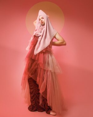 Zach Kornfeld Instagram - My final form (serving c***). The Final Try On and full season now on 2nd try 🌷

📸 @jdrenes 
MUA: @ariannachayleneblean 
MUA Assist: @sarahfaubertartistry 
Wardrobe Stylist: @alyssaless 
Wardrobe Assist: @ladyaryl 
Wardrobe Assist: Anna Darnell