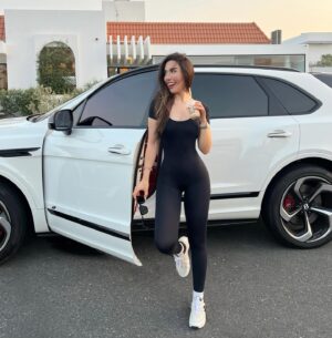 Zahraa Sami Instagram - She’s back ،back again 💁🏼‍♀️

رججججع الانستكرام واخيراً اشتاقتلكممممم