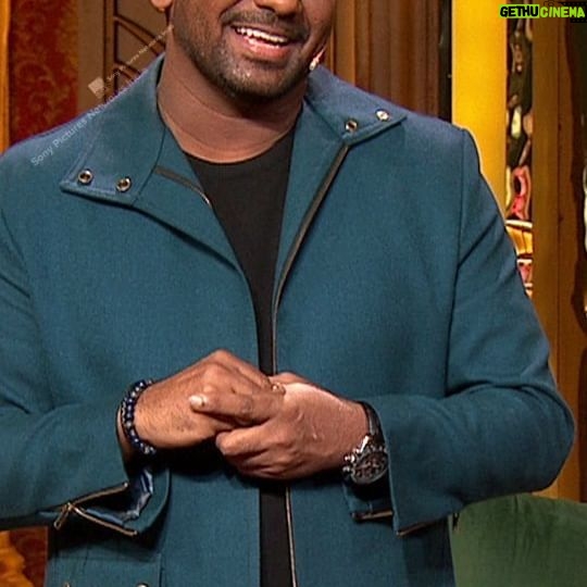 Zakir Khan - 418.2K Likes - Chaliye, milkar Zakir ke pehle show ko yaadgaar banate hai aur inn yaadon mein kho jaate hai.
Dekhiye Aapka Apna Zakir. aaj raat se 9.30 baje se sirf #SonyEntertainmentTelevision par.
@zakirkhan_208
#AapkaApnaZakirOnSonyTV #AAZ #NewShow