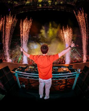 Zedd Instagram - Finally got to perform “Out of Time” with @beamiller last night at @beyondwlandpnw !! 🥲

📸: @ai.visuals