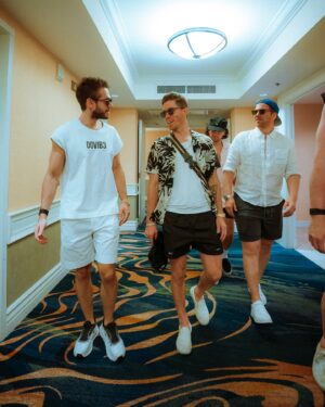Zedd Instagram - Vegas shenanigans.
📸: @ai.visuals