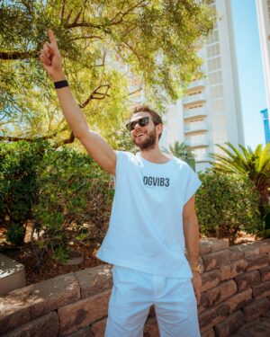Zedd Instagram - Vegas shenanigans.
📸: @ai.visuals