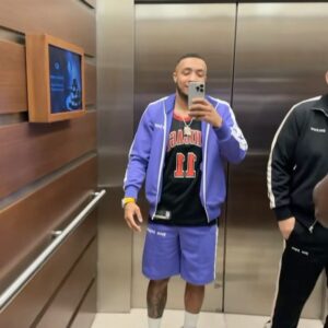 Zelfa Barrett Instagram - Quick Trip For Bros Fight 24hr Turn Over ✈️🇬🇧-🇸🇦 In And Out 🥷🏾
