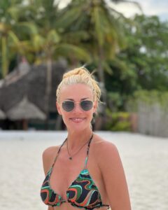 Actress Zeta Makrypoulia HD Instagram Photos and Wallpapers August 2024